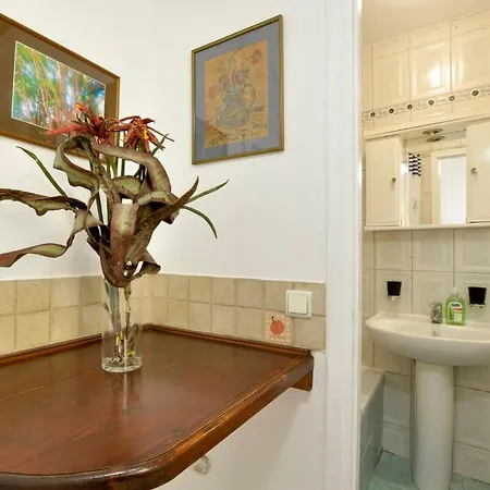 Apartament Sarantis Gallery *