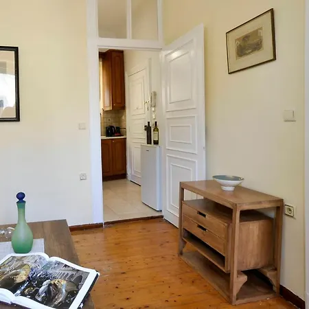 Sarantis Gallery Apartment